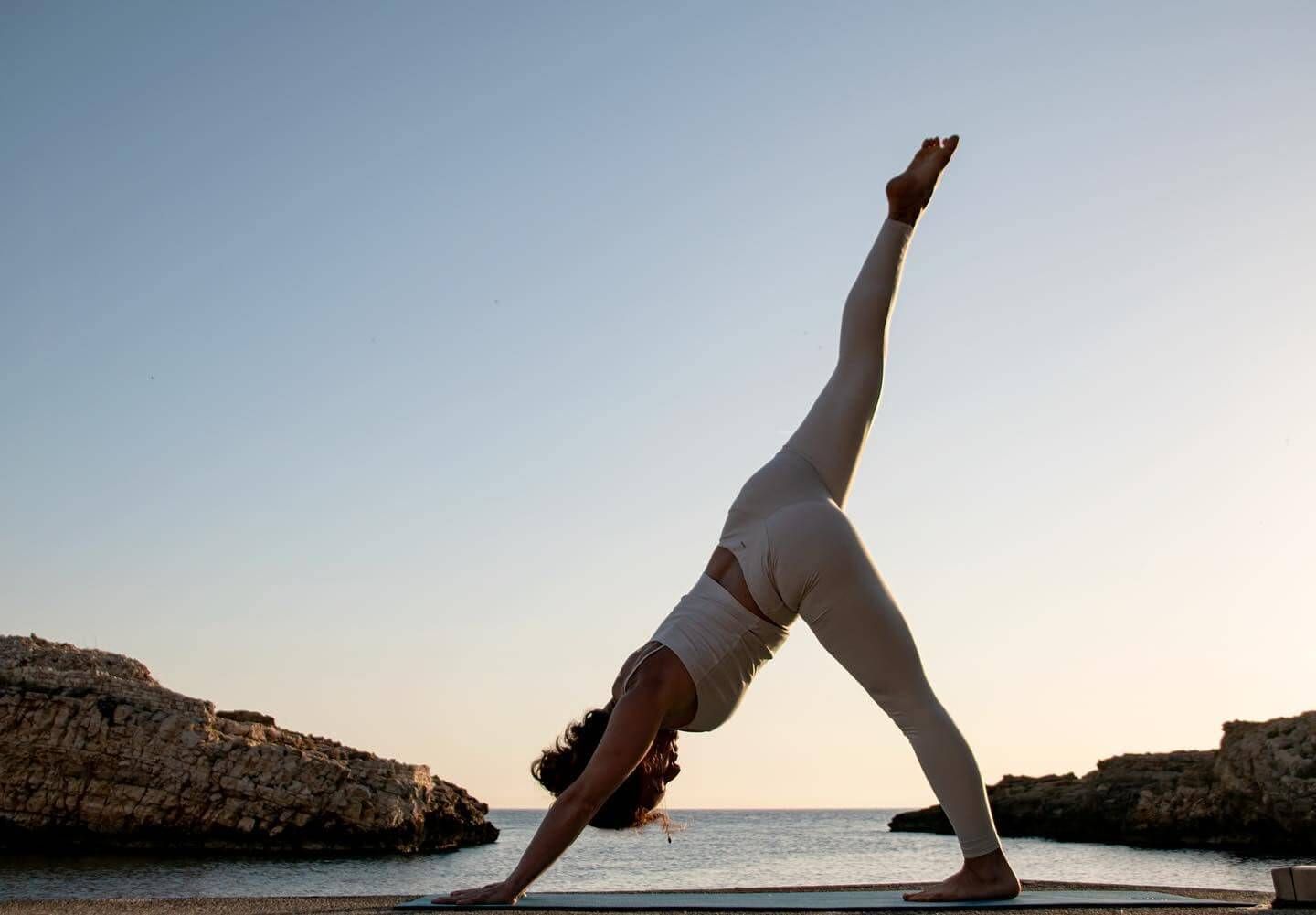 Gallery Yoga 02